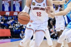 顶尖国内篮球赛事展现强队实力，引发球迷狂热的简单介绍