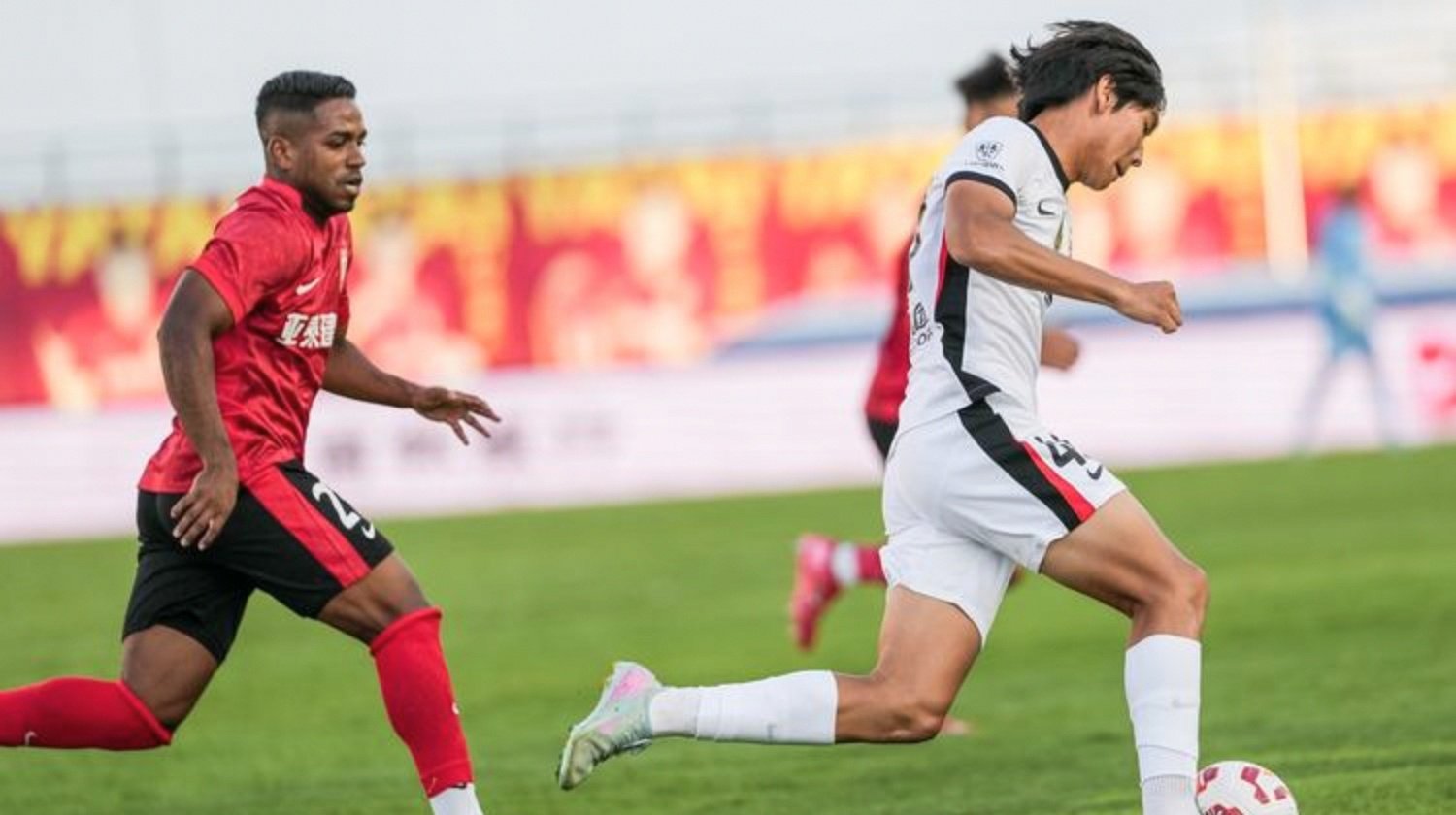 中超赛场上球员们表现优异，实力惊人的简单介绍