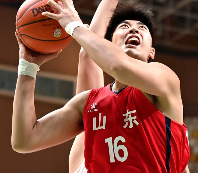 山东高速队球员荣膺CBA本周最佳球员 山东高速队球员荣膺CBA本周最佳球员