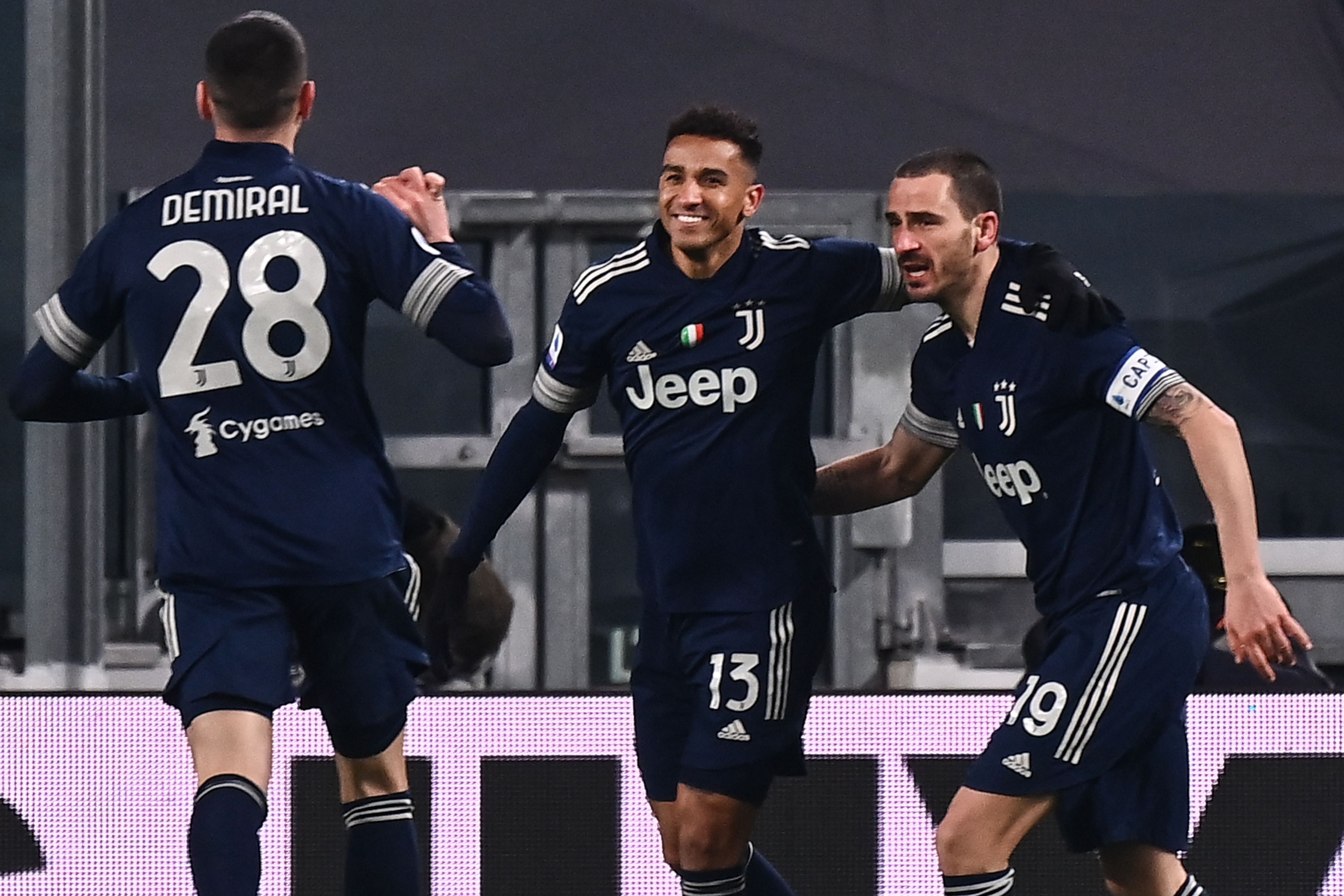 尤文图斯客场1-0小胜萨索洛，稳定积分