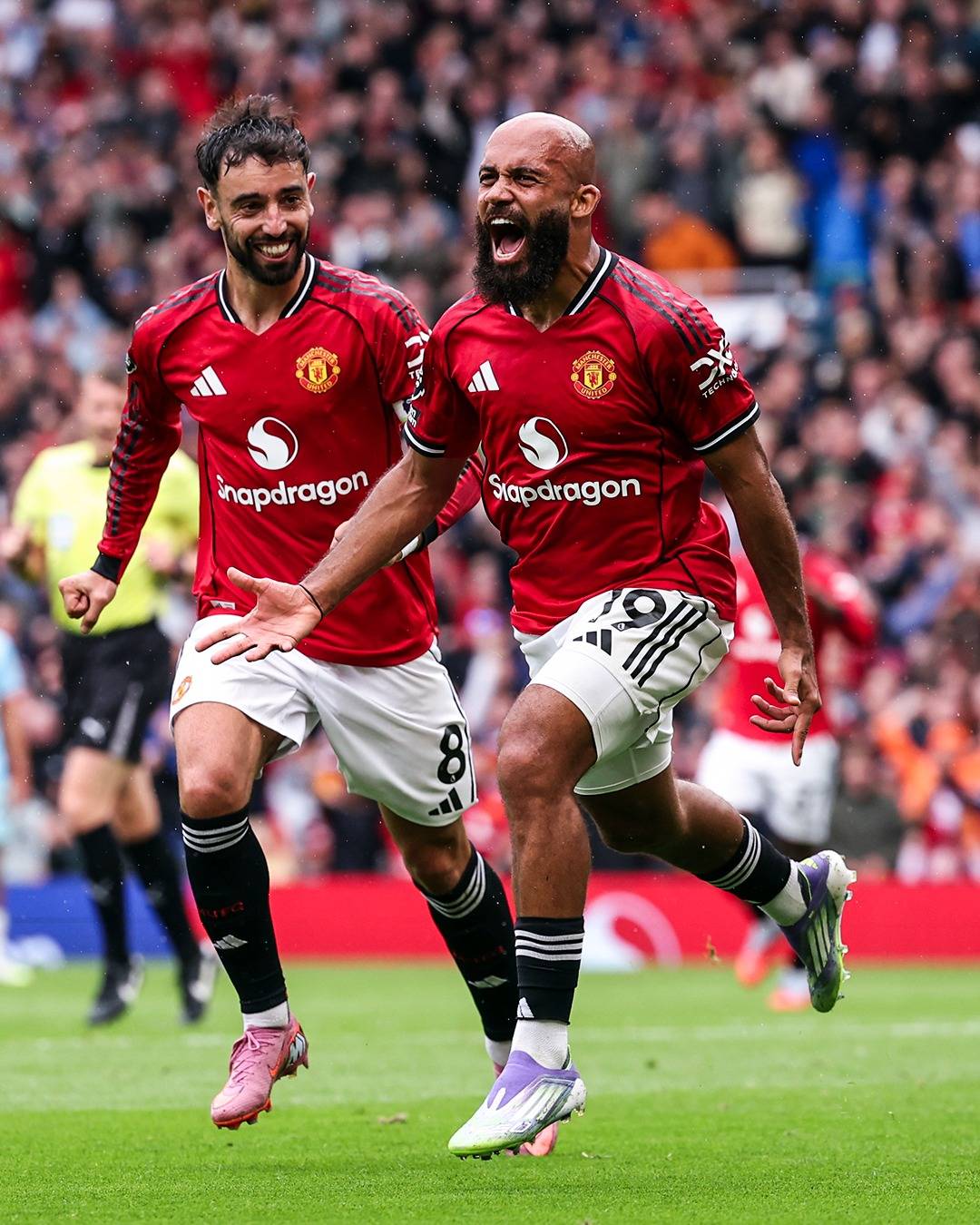 关于曼联逆转斩获宝贵胜利前途光明的信息