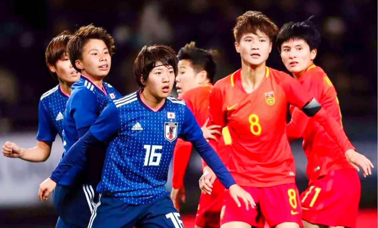日本女足精彩对决，赛场瞬间成经典