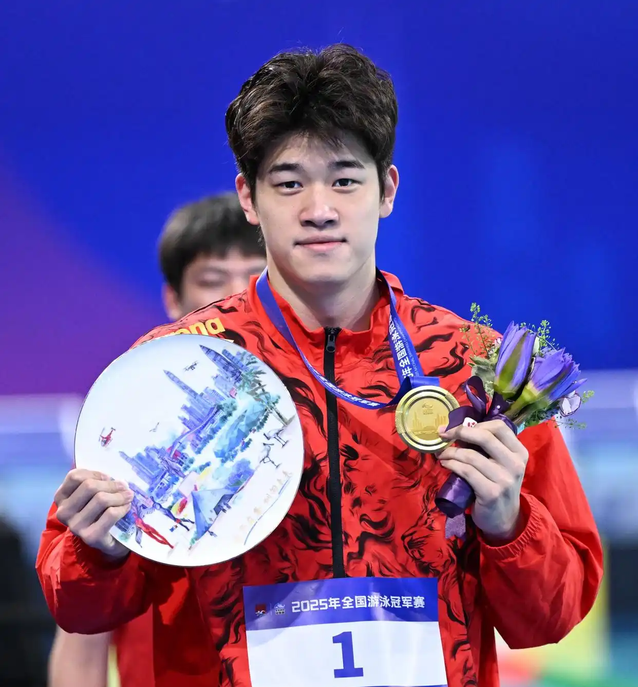 美国游泳选手在比赛中表现出色