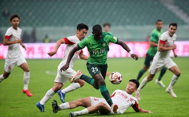 国安外援出色发挥，助球队迎来连胜的简单介绍