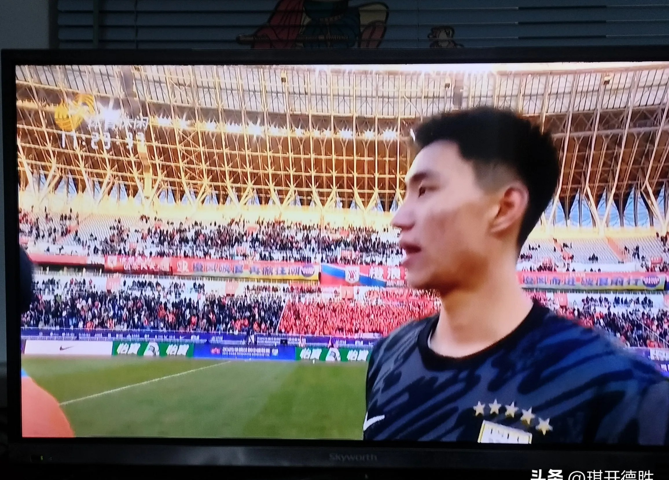 临时替补球员表现出色受到瞩目 临时替补球员表现出色受到瞩目