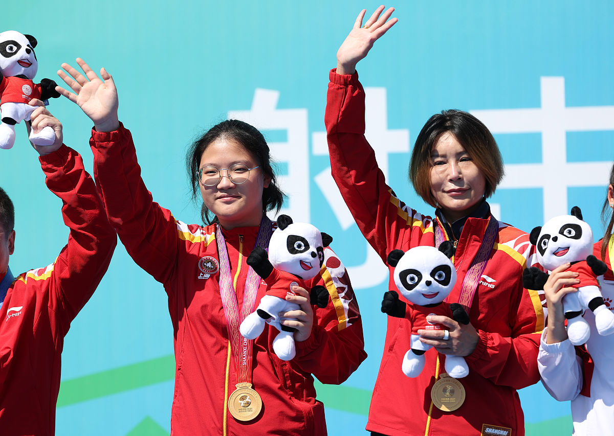 韩国射箭选手力压对手，夺得冠军